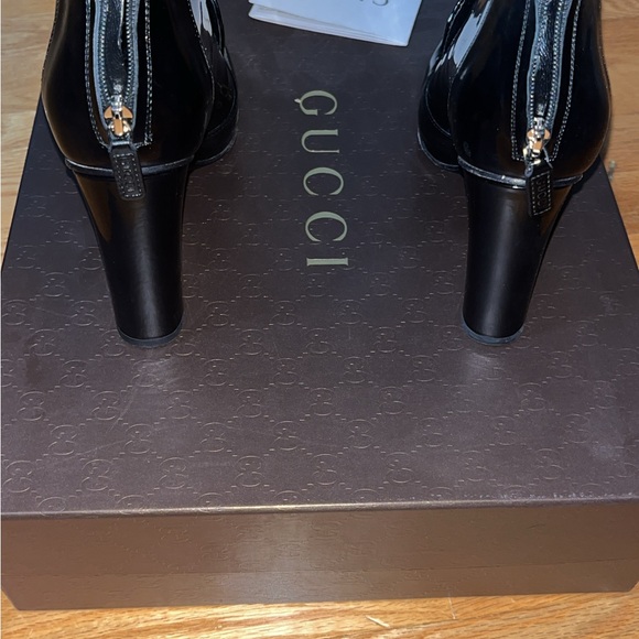 Gucci Black Heeled Boots with Luxurious Leather Finish - Picture 4 of 5